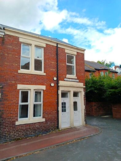 2 Bedroom Flat To Rent In Goschen Street, Gateshead, Tyne And Wear, NE8