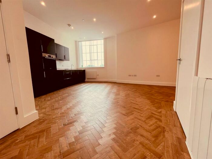 Studio To Rent In Ashby House, Brook Street, Chelmsford, CM1