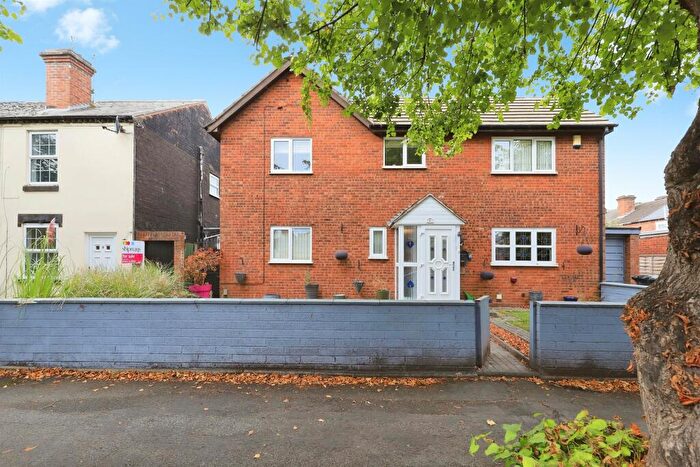 3 Bedroom Detached House For Sale In Neville Avenue, Kidderminster, DY11