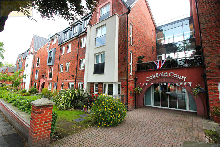 2 Bedroom Apartment For Sale In Oakfield Court Urmston, M41