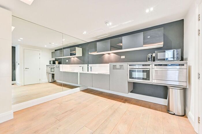 1 Bedroom Flat For Sale In Devonshire Place, Marylebone, London, W1G