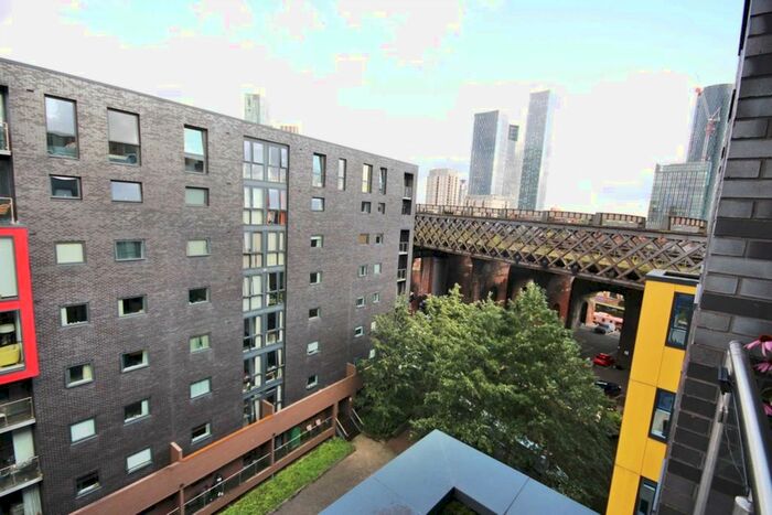 2 Bedroom Flat To Rent In Potato Wharf, Castlefield, M3