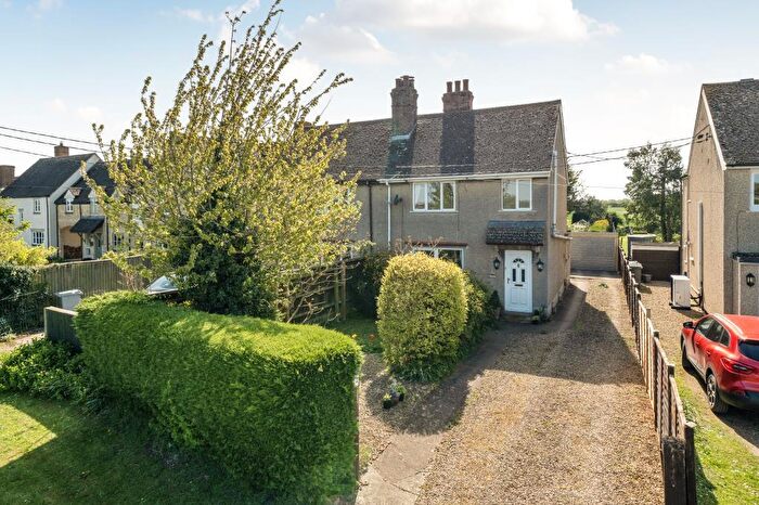2 Bedroom Semi Detached House For Sale In Langford, Lechlade, Gloucestershire, GL7