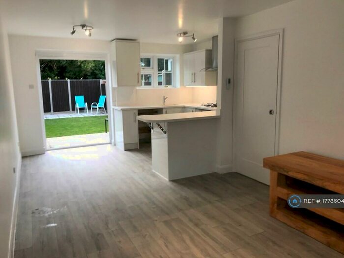 2 Bedroom Terraced House To Rent In Nursery Fields, Sawbridgeworth, CM21