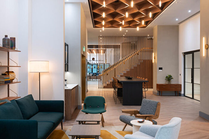 3 Bedroom Flat To Rent In Ten Degrees, Croydon, CR0