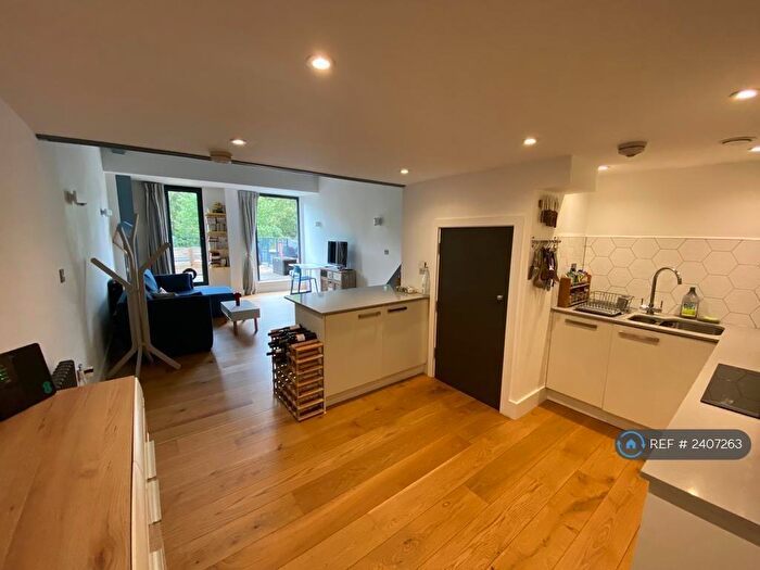 1 Bedroom Flat To Rent In Wilmer Place, London, N16