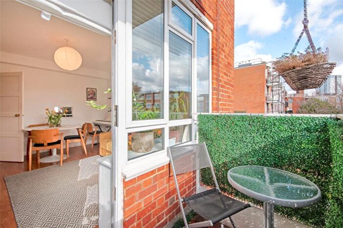 1 Bedroom Flat To Rent In Kilburn Vale, Kilburn, NW6