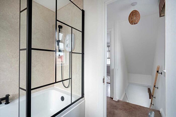 2 Bedroom End Of Terrace House For Sale In Anderson Crescent, FK1