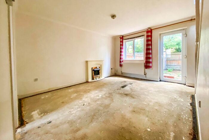 2 Bedroom End Of Terrace House For Sale In Cloudberry Road, Swindon, Wiltshire, SN25
