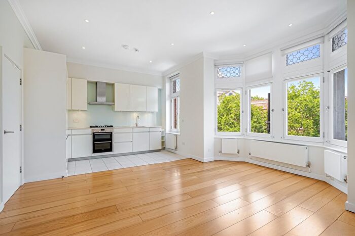 1 Bedroom Flat To Rent In Brompton Road, Knightsbridge, SW3