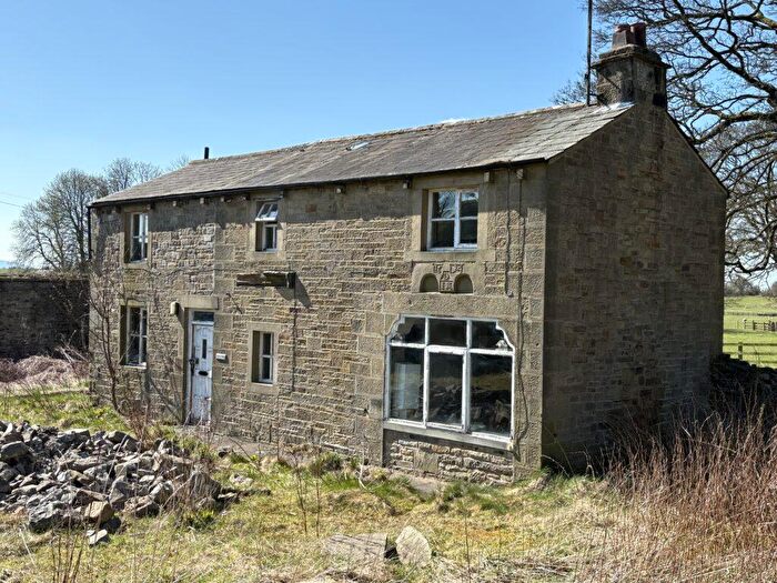 Cottage For Sale In Cottage For Sale – Keepers Cottage, Peel Park, Hellifield, Skipton, BD23