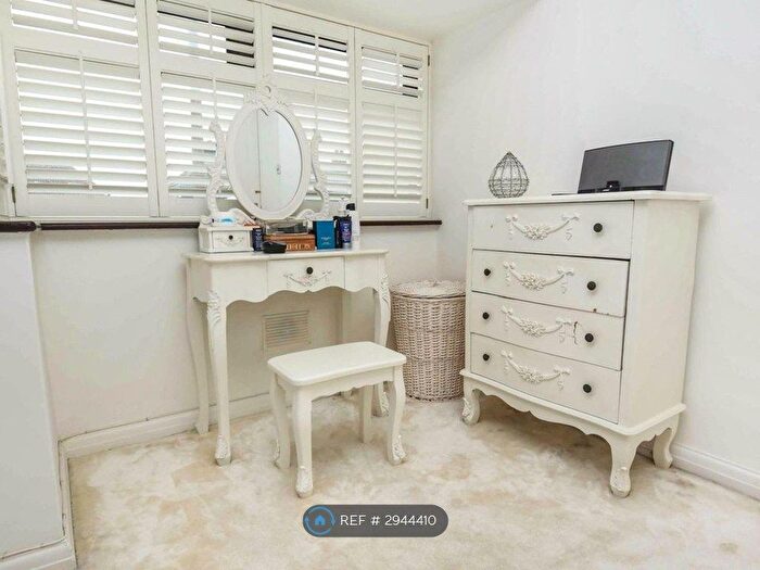 2 Bedroom Terraced House To Rent In Elm Park Avenue, Hornchurch, RM12
