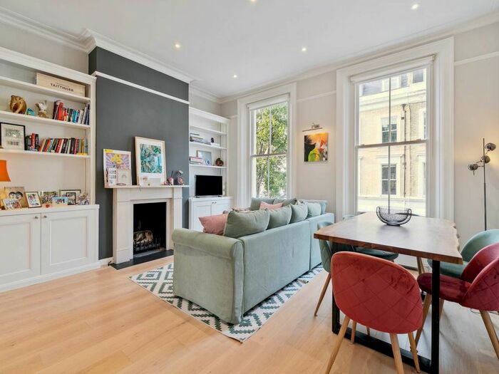 3 Bedroom Flat To Rent In Ifield Road, London, SW10