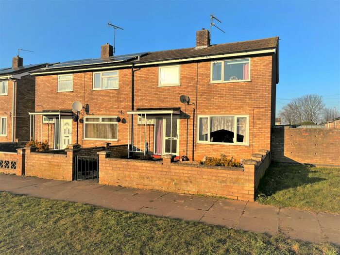 3 Bedroom House To Rent In Parkington Walk, Bury St. Edmunds, IP32