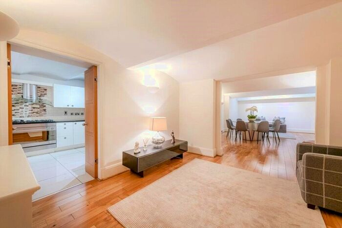 4 Bedroom Detached House To Rent In Headfort Place, London, SW1X