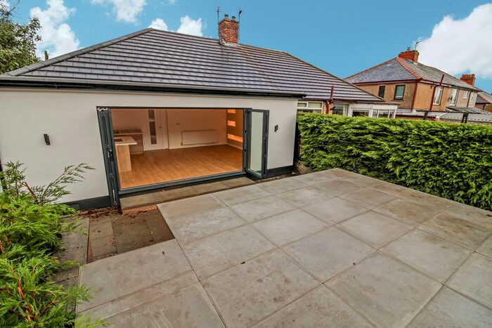 3 Bedroom Semi-Detached Bungalow For Sale In Bog Height Road, Darwen BB3