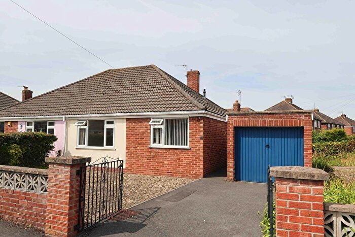 2 Bedroom Semi-Detached Bungalow For Sale In Shelley Avenue, Clevedon, BS21