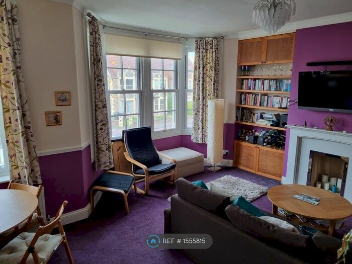 2 Bedroom Flat To Rent In Fishponds, Bristol, BS16