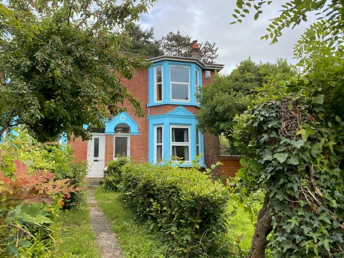 5 Bedroom House To Rent In Church Lane, SO17