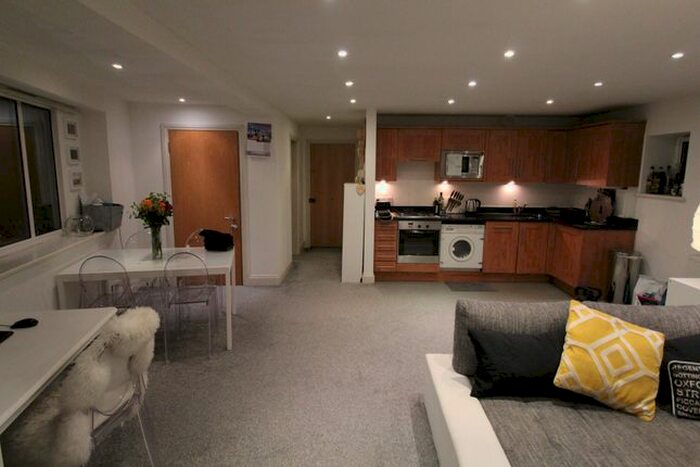 1 Bedroom Flat To Rent In Old Station Way, London SW4