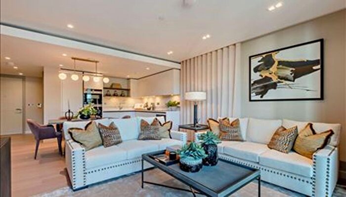 3 Bedroom Flat For Sale In Edgware Road, Garrett Mansions, W2