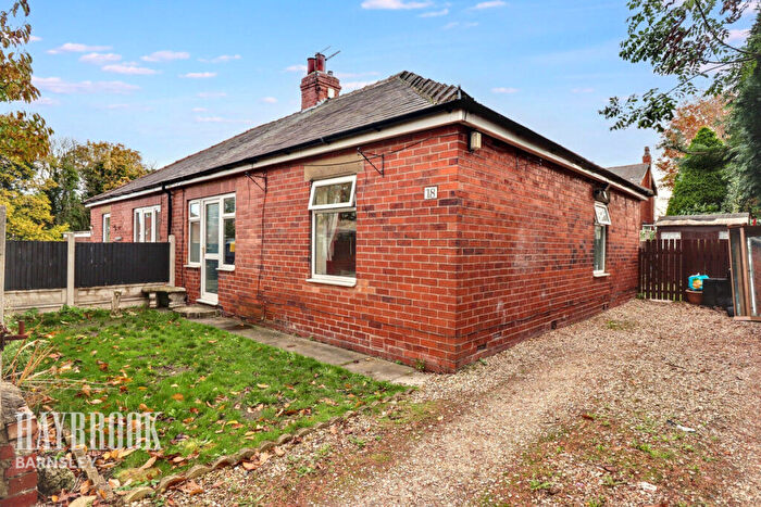 3 Bedroom Semi-Detached Bungalow For Sale In Station Road, Royston, S71