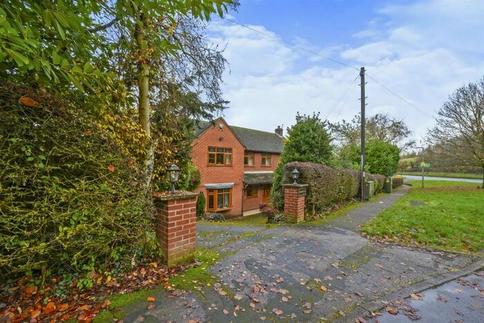 4 Bedroom Detached House For Sale In Clifton Road, Clifton, Ashbourne, DE6