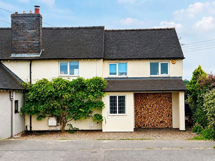 3 Bedroom Semi-Detached House For Sale In Mayfield Road, Ashbourne, DE6