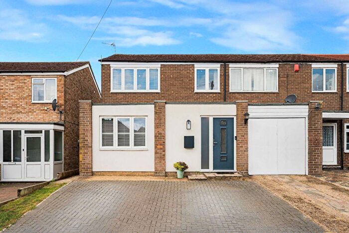 3 Bedroom Terraced House For Sale In Meadow Close, North Mymms, Hatfield, AL9