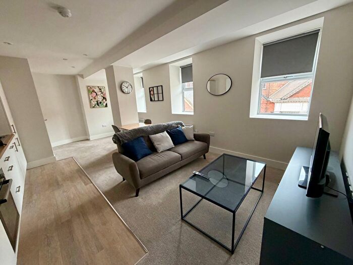 1 Bedroom Flat To Rent In George Street, Hull, HU1