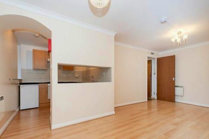 1 Bedroom Flat To Rent In Clifton Road, Woodside, Aberdeen, AB24