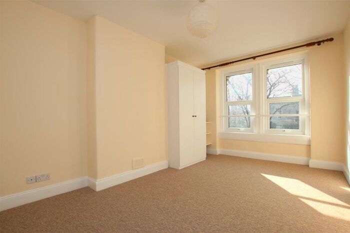 1 Bedroom Flat To Rent In Newbridge Hill, Bath, BA1