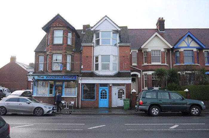 1 Bedroom Apartment To Rent In Cheriton Road, Folkestone, CT19