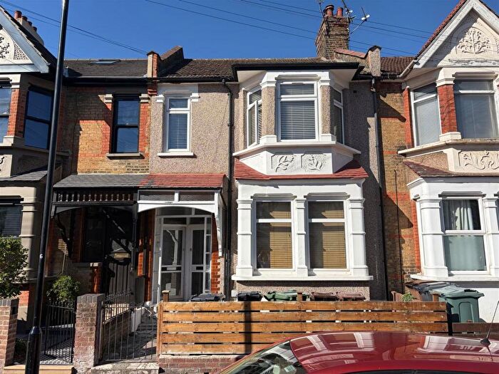 1 Bedroom House To Rent In Selwyn Avenue, Highams Park, London, E4