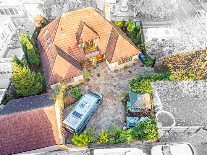 4 Bedroom Detached House For Sale In Gibson Close, Hambleton, North Yorkshire, YO8