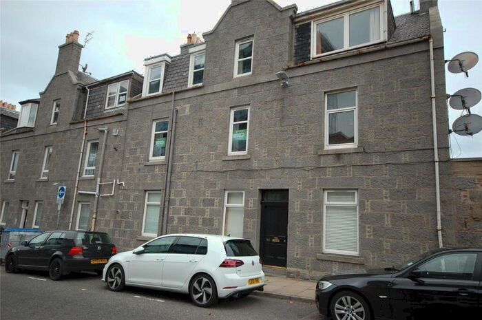 2 Bedroom Flat To Rent In Hardgate, City Centre, Aberdeen, AB11