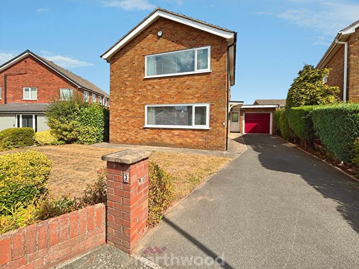 3 Bedroom Detached House For Sale In Norman Drive, Doncaster, DN7
