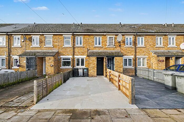 4 Bedroom Property For Sale In Spondon Road, South Tottenham, N15