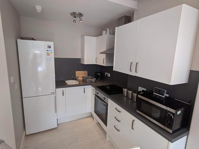 1 Bedroom Flat To Rent In Iona Street, Edinburgh, Midlothian, EH6