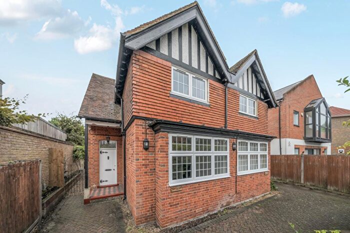 3 Bedroom Semi-Detached House For Sale In Winkfield Road, Ascot, SL5