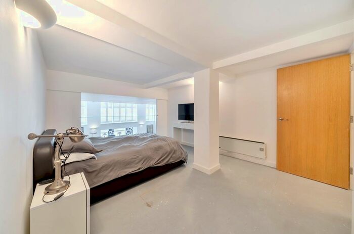 2 Bedroom Flat To Rent In Reed Place, London, SW4