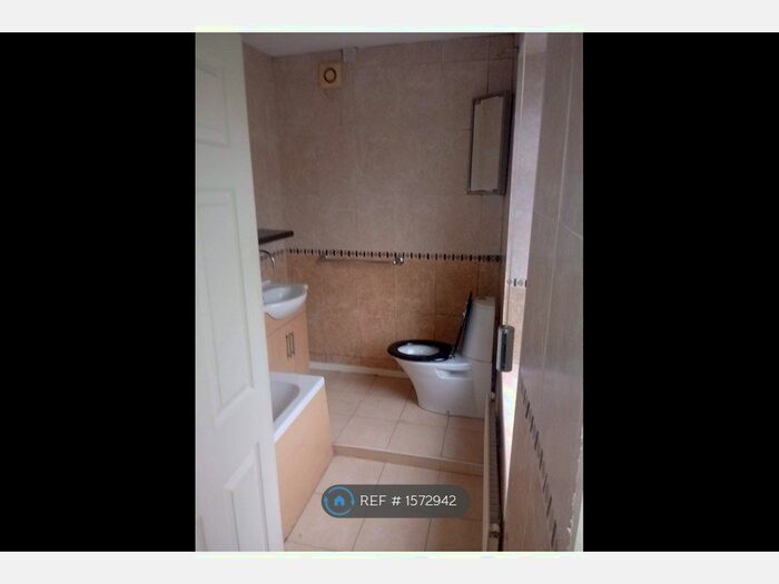 4 Bedroom End Of Terrace House To Rent In Gloucester Buildings, Pantygog, Bridgend, CF32