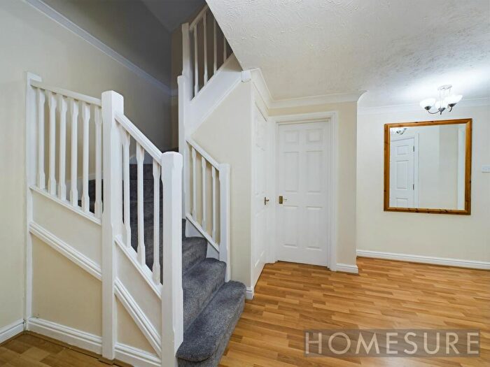 2 Bedroom Apartment For Sale In South Ferry Quay, Liverpool, L3