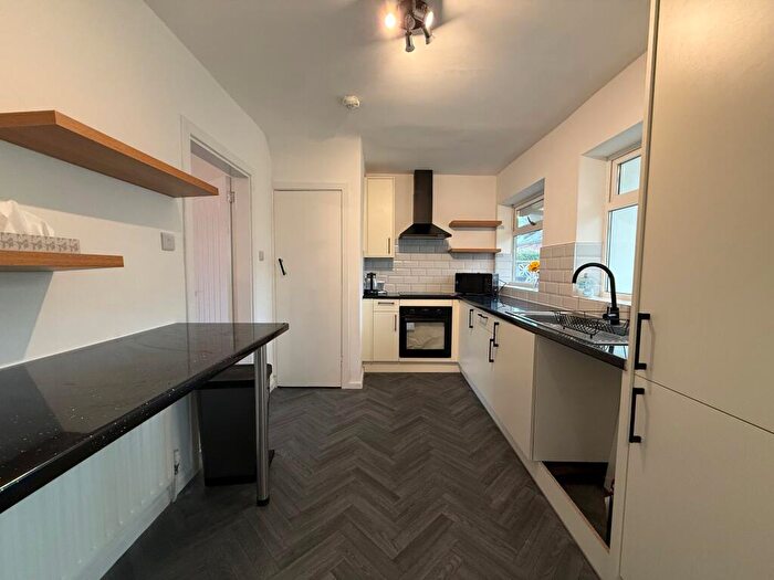 2 Bedroom Semi Detached House To Rent In Rosecroft Drive, Nottinghamshire, Daybrook, Nottingham, NG5