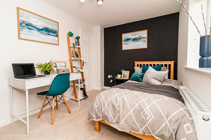 2 Bedroom Semi-Detached House For Sale In Thornton Road, Thornton, Bradford, BD13