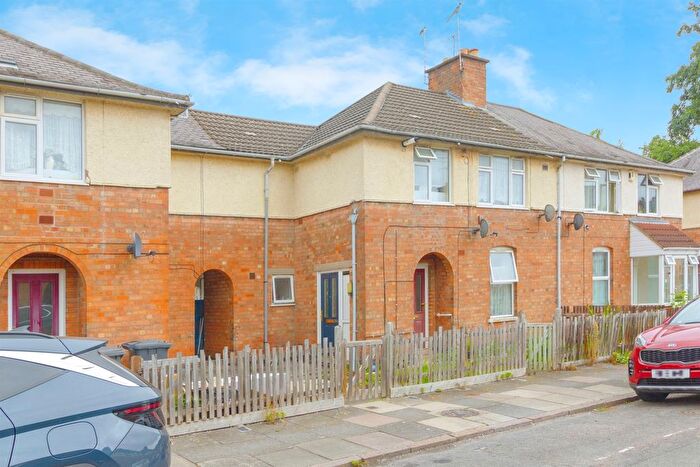 2 Bedroom Flat For Sale In Bisley Street, Leicester, LE3