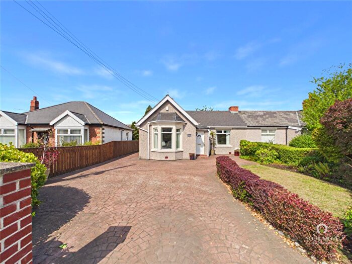 2 Bedroom Bungalow For Sale In Station Road, Rowlands Gill, Tyne And Wear, NE39
