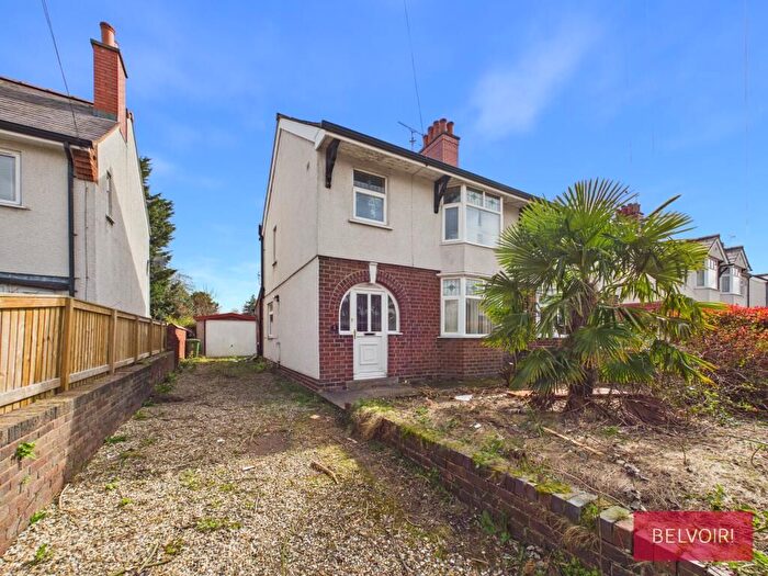3 Bedroom Semi-Detached House For Sale In Bennions Road, Wrexham, LL13