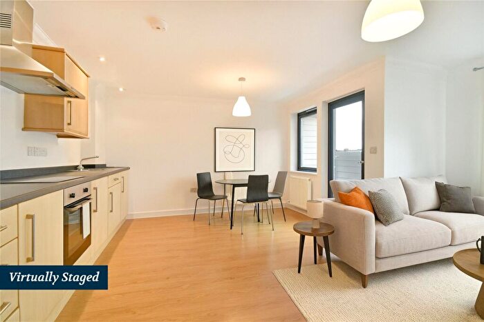 1 Bedroom Flat To Rent In College Road, Kensal Green, NW10