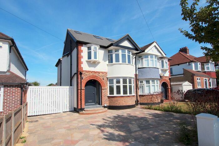 4 Bedroom Semi-Detached House To Rent In Ravensfield Gardens, Stoneleigh, Surrey, KT19